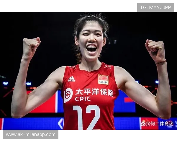 天津女排快速平拉开，李盈莹强攻命中，助力天津女排再攀高峰